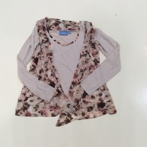 💜BOGO SALE💜 Vera Wang floral top